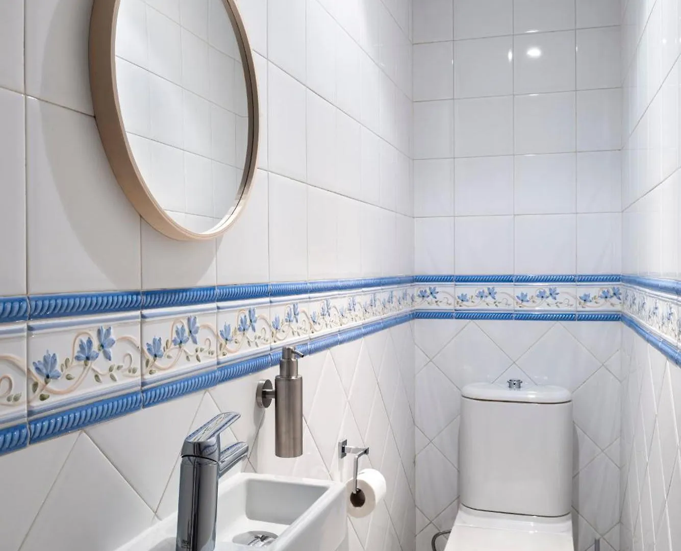Alohamundi Albareda Apartment Seville