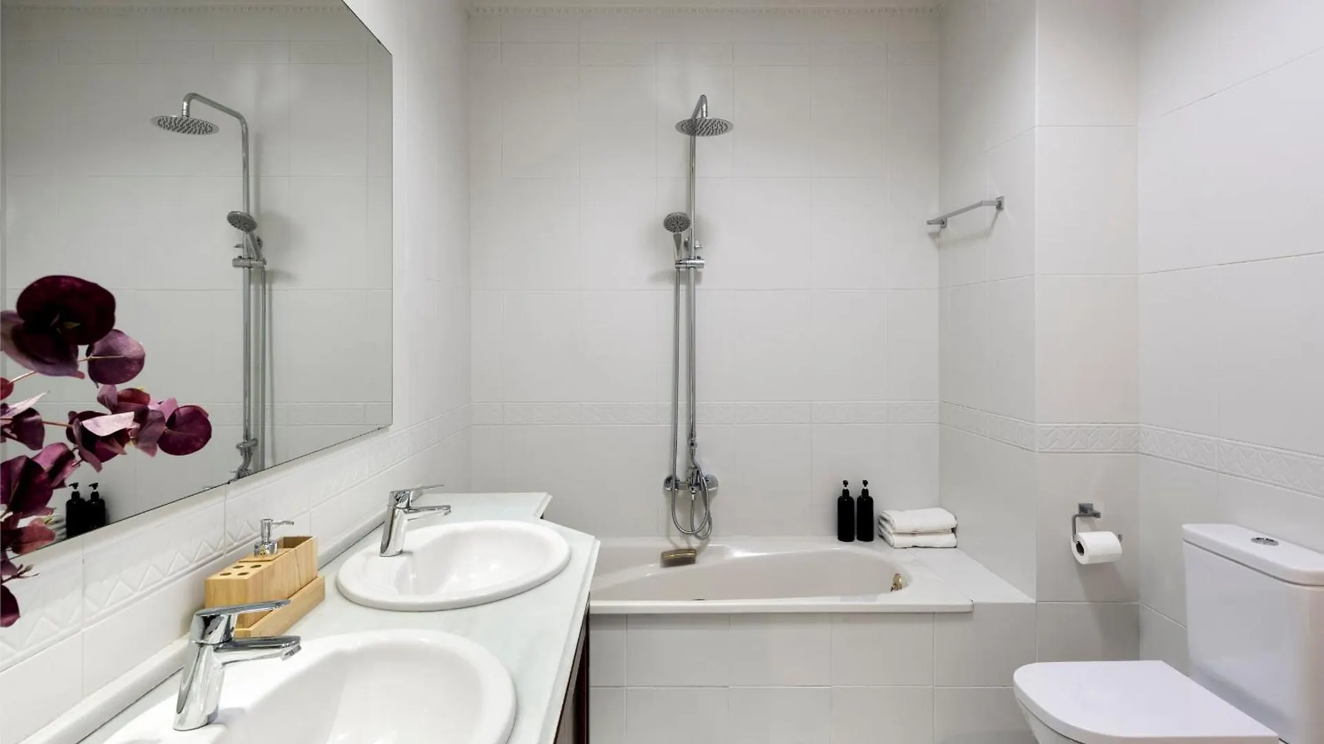Alohamundi Albareda Apartment Seville 0*,