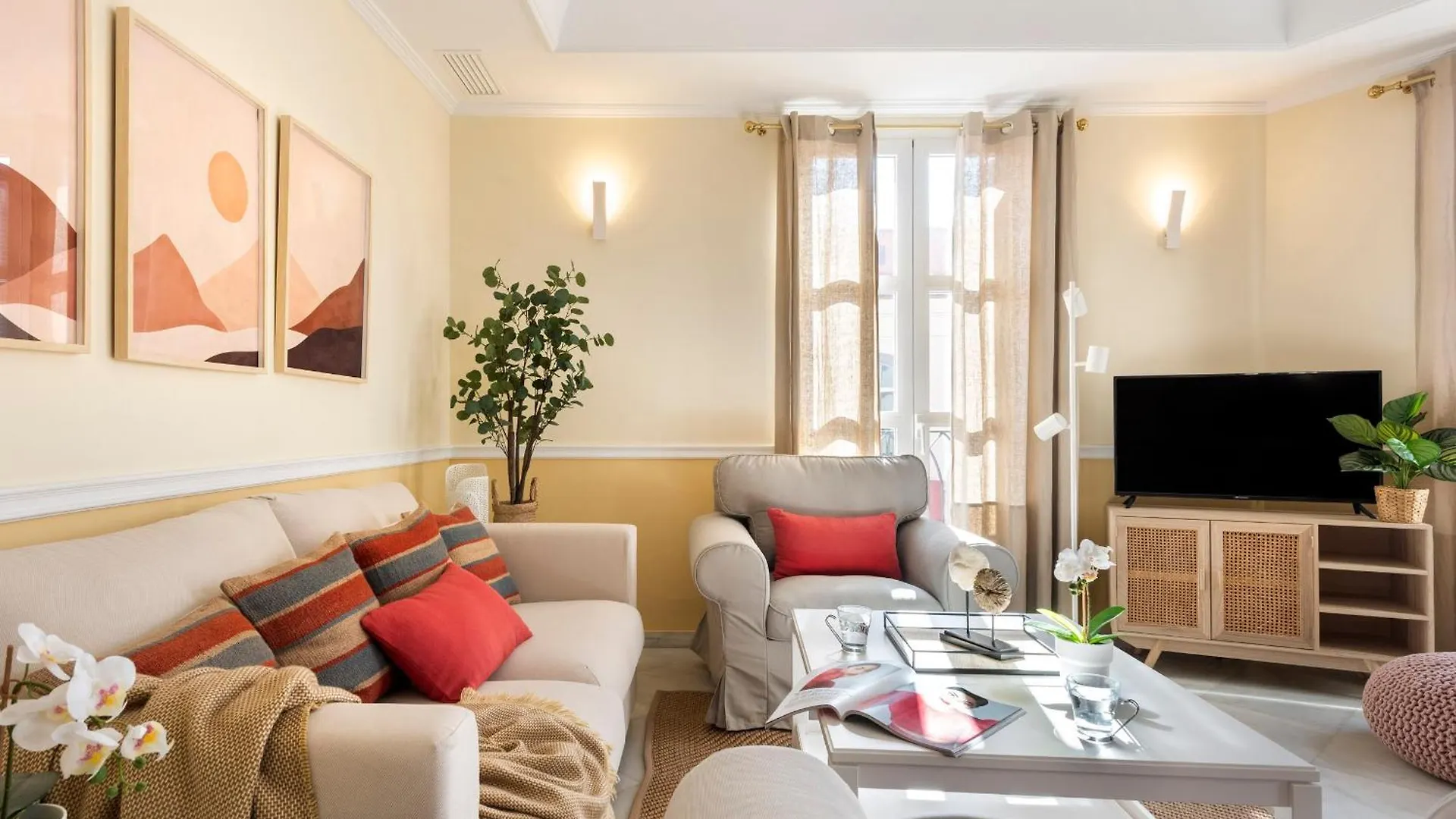 Alohamundi Albareda Apartment Seville Spain